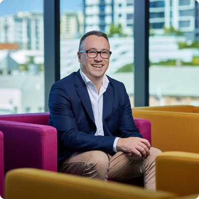 Mel Brown's headshot